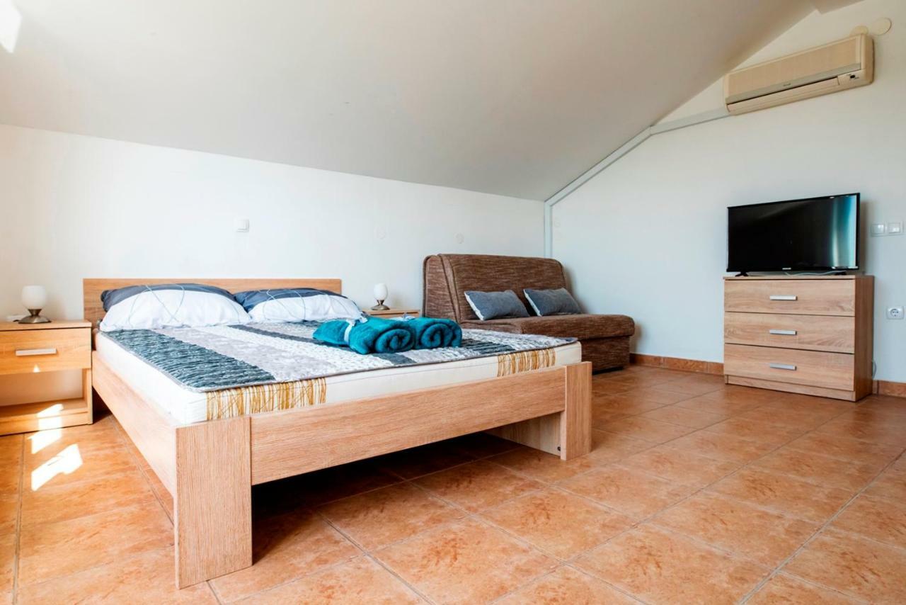 Lavanda Apartments&Studios Pinezići Exteriör bild
