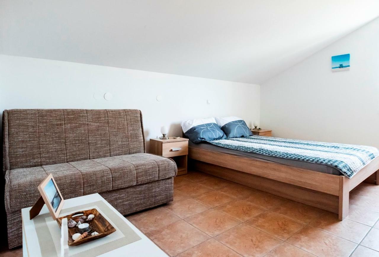 Lavanda Apartments&Studios Pinezići Exteriör bild