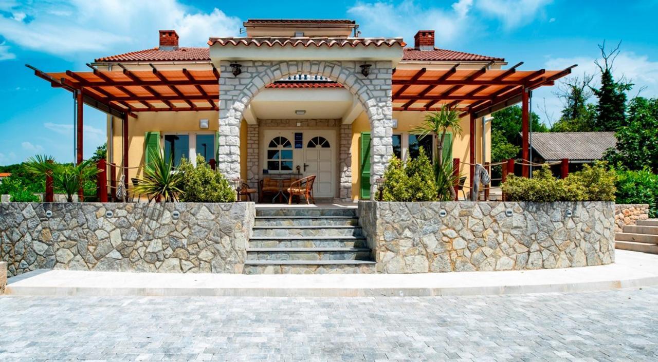 Lavanda Apartments&Studios Pinezići Exteriör bild